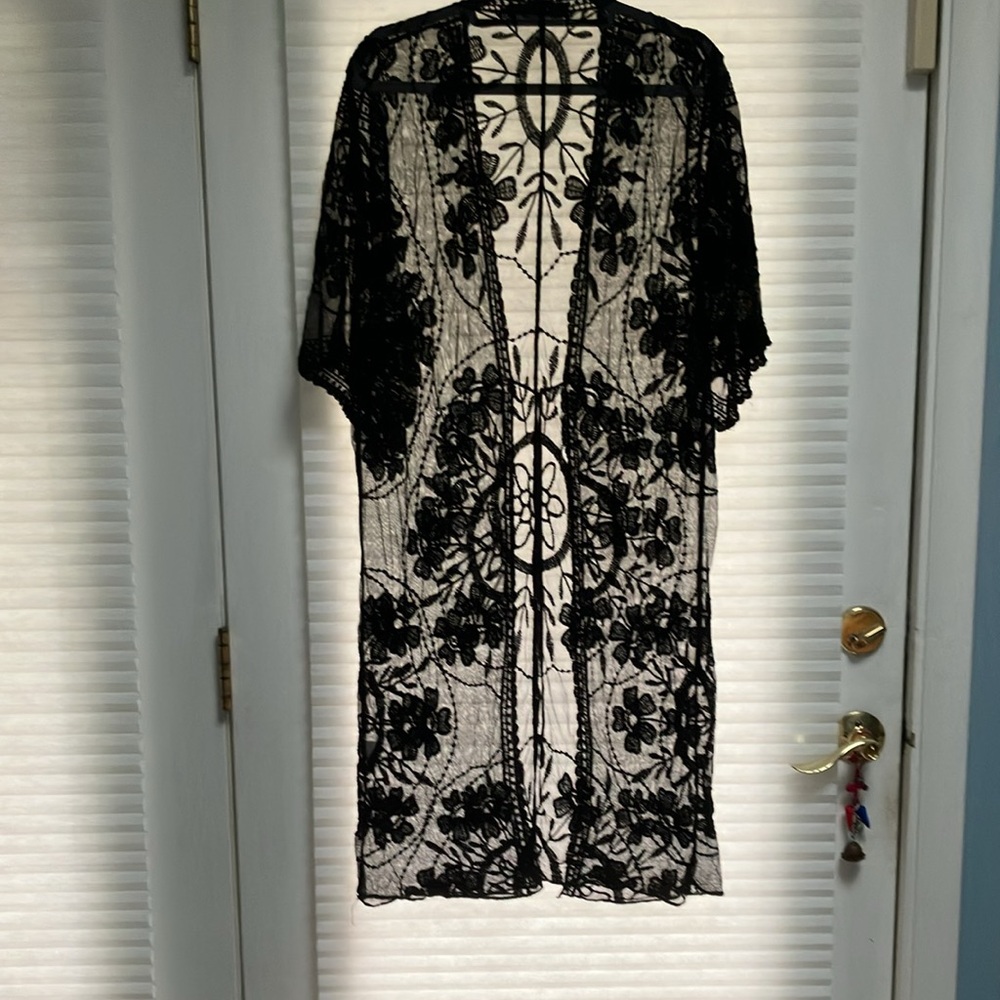 Highness Black Lace Kimono Beach CoverUp Open Cardigan One Size Fits Most - Picture 8 of 8